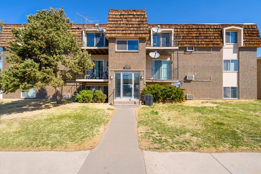 More Photos Of 2435-2459 W 11th St, Greeley Apartments For Sale