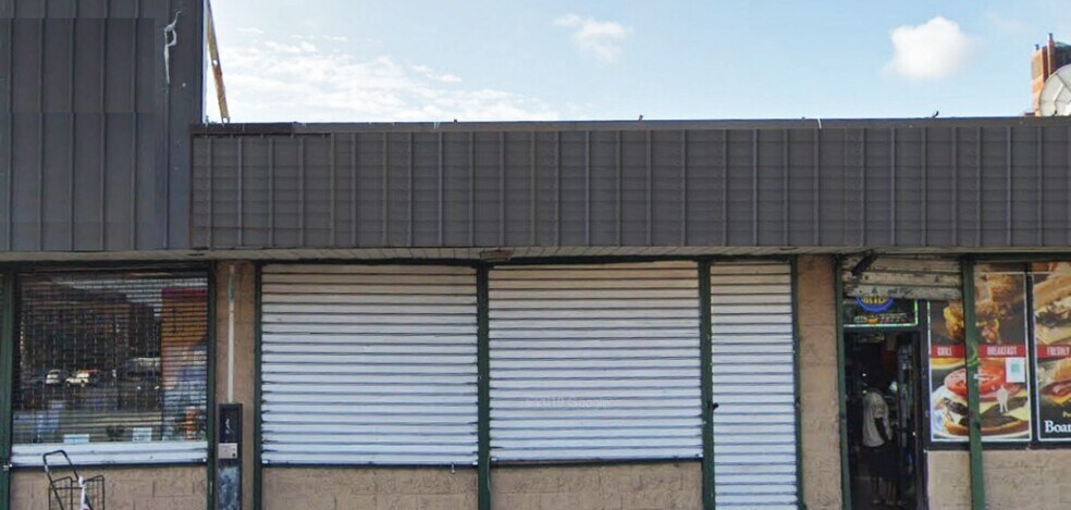 Primary Photo Of 1600-1656 Bruckner Blvd, Bronx Storefront For Lease