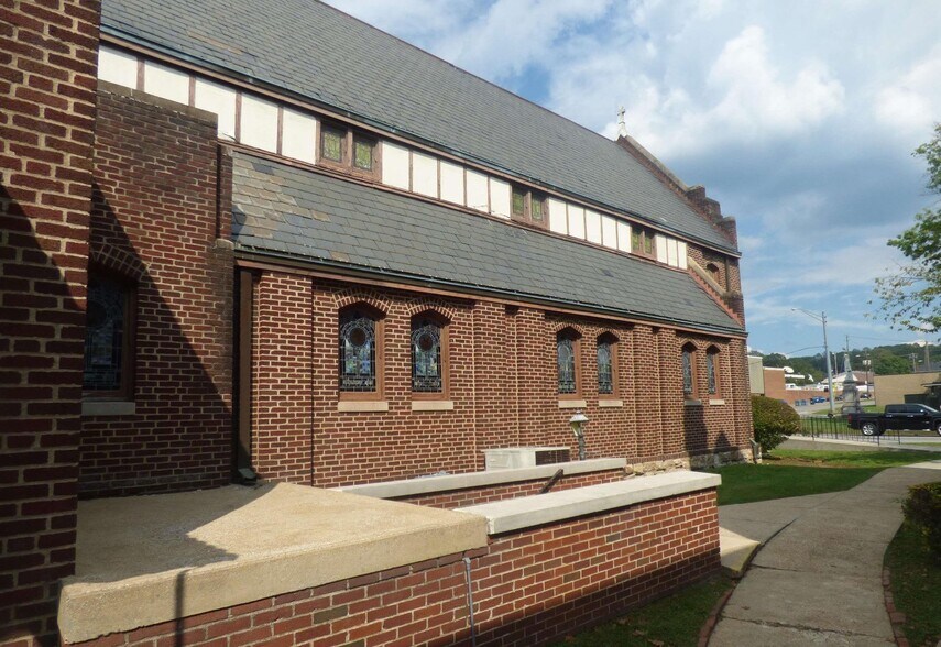 More Photos Of 1024 Quintard Ave, Anniston Religious Facility For Sale