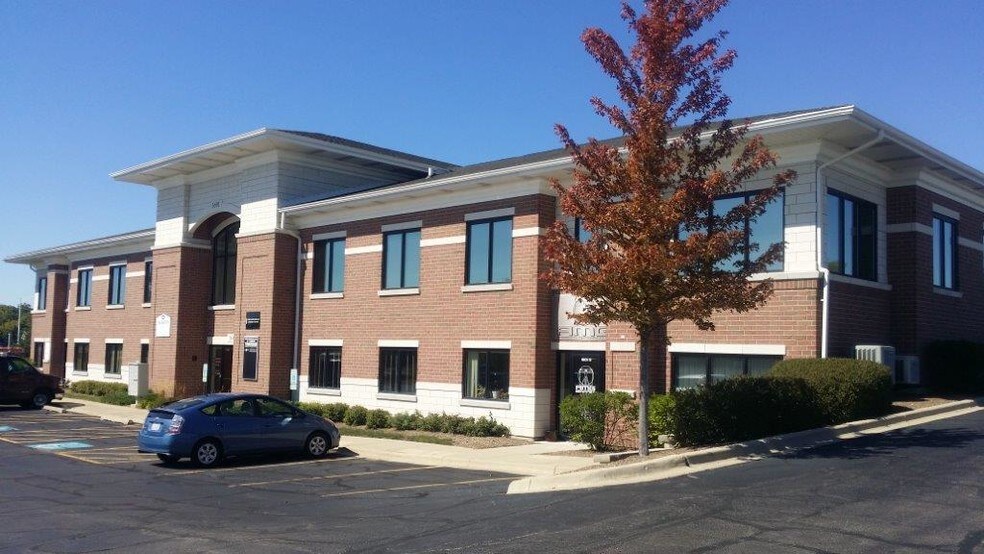 Primary Photo Of 1601 E Main St, St Charles Office For Lease