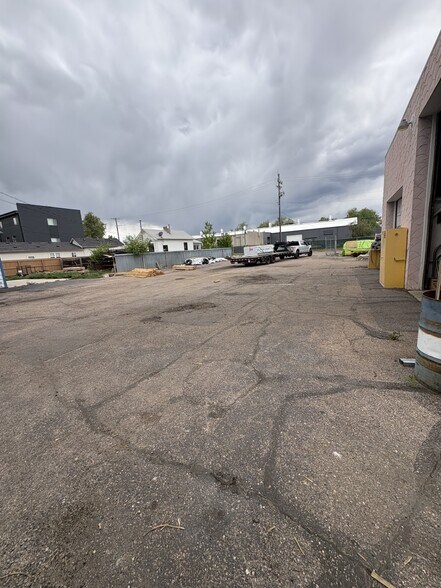 More Photos Of 2536 S Delaware St, Denver Office For Lease
