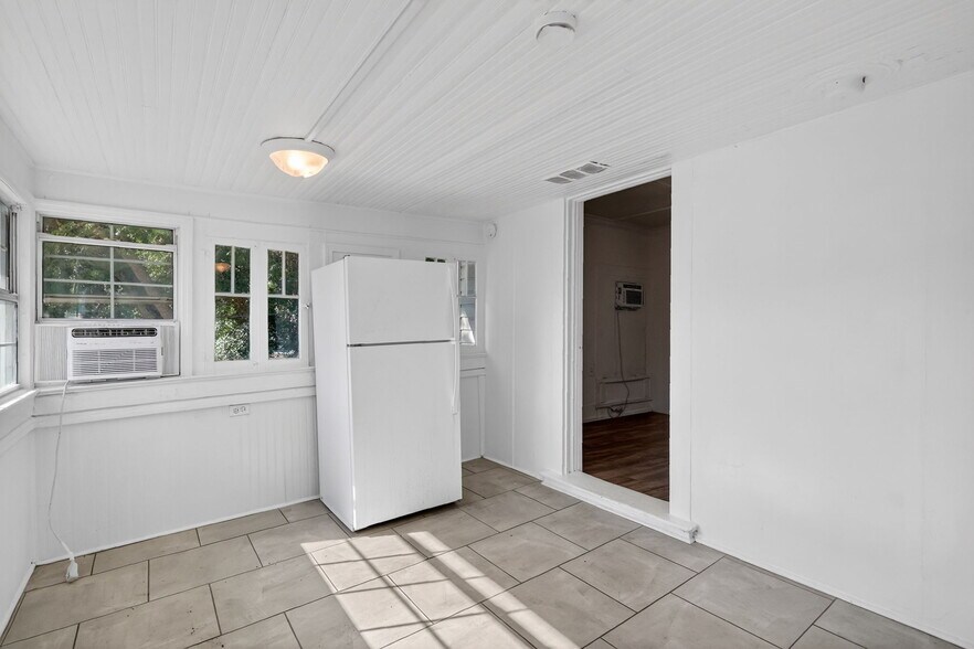 More Photos Of 527 E Lemon Ave, Eustis Apartments For Sale
