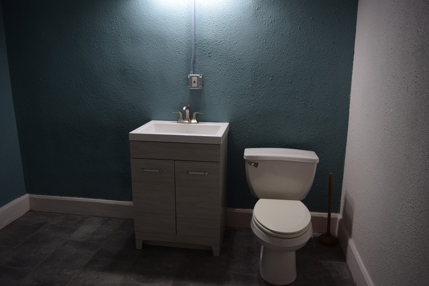 More Photos Of 5217 Broadway Ave, Cleveland Manufacturing For Sale