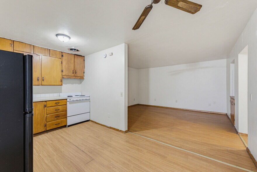 More Photos Of 309-313 W Milwaukee St, Janesville Apartments For Sale