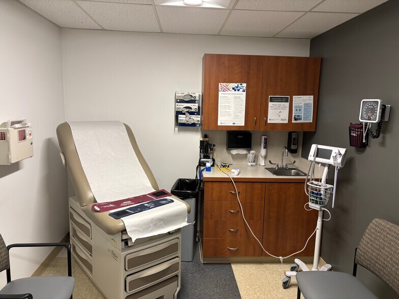 More Photos Of 801 Central Ave, Dover Medical For Sale