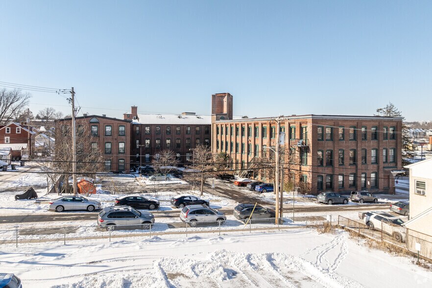 More Photos Of 200 Lincoln Ave, Phoenixville Apartments For Lease