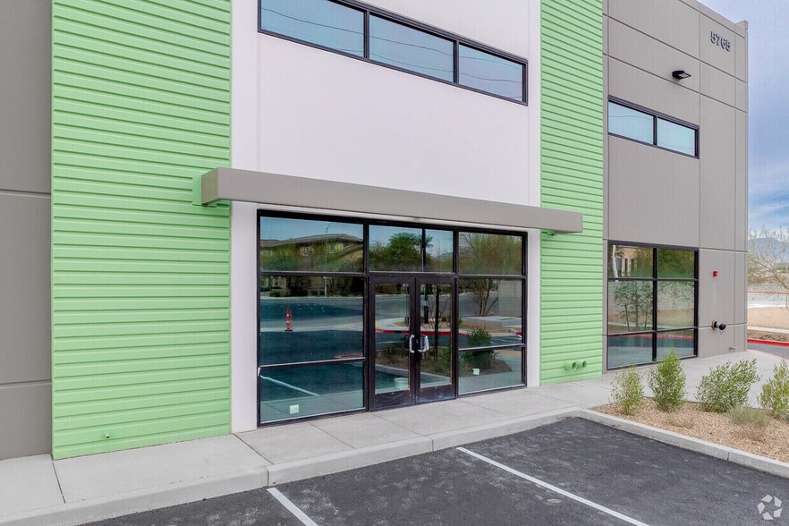 More Photos Of 5765 W Sunset Rd, Las Vegas Distribution For Lease