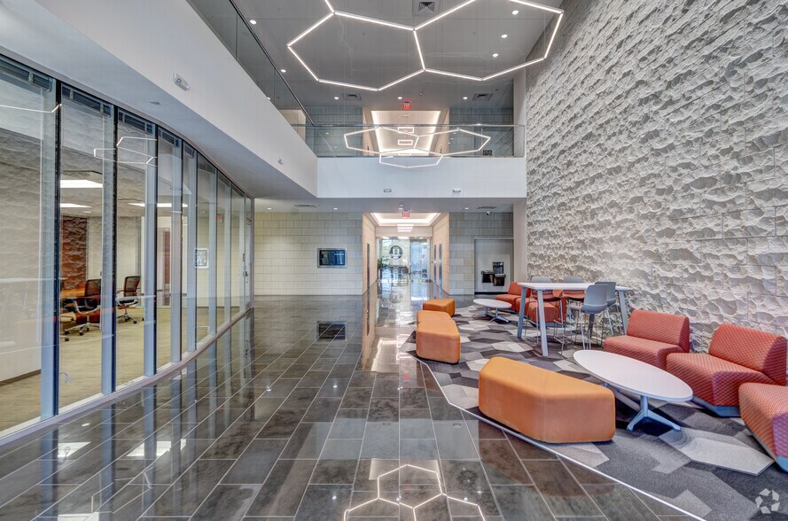 More Photos Of 15721 Park Row, Houston Office For Lease