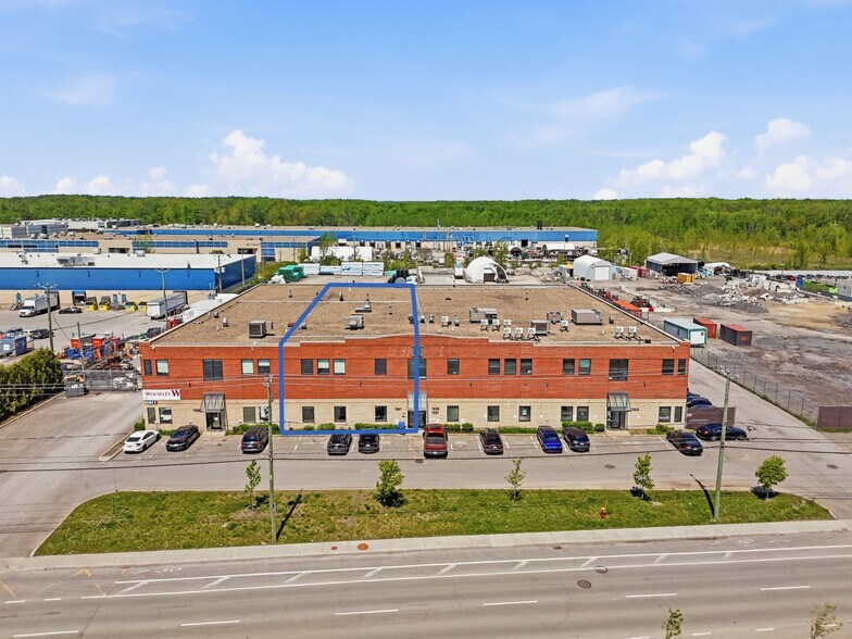 More Photos Of 1233-1241 Dagenais O O, Laval Manufacturing For Lease
