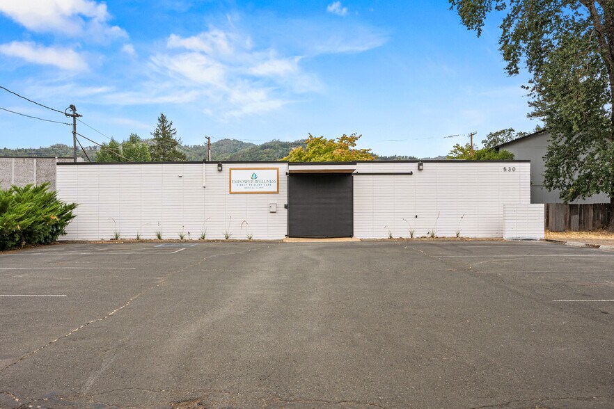 Primary Photo Of 530-532 S School St, Ukiah Medical For Sale