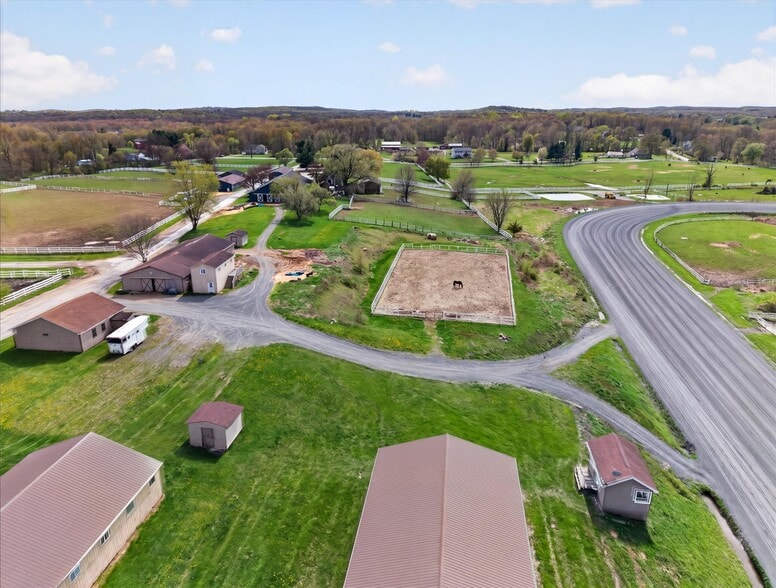 More Photos Of 261 Bullville Rd, Montgomery Horse Stables For Sale