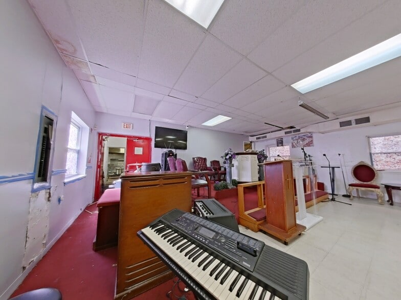 More Photos Of 3914 N 6th St, Philadelphia Religious Facility For Sale