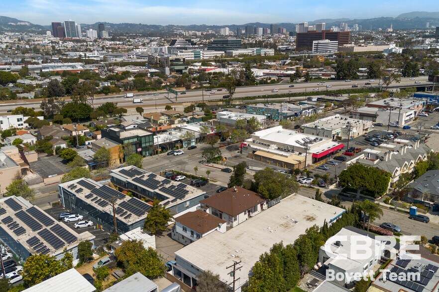 More Photos Of 2302 32nd St, Santa Monica Apartments For Sale