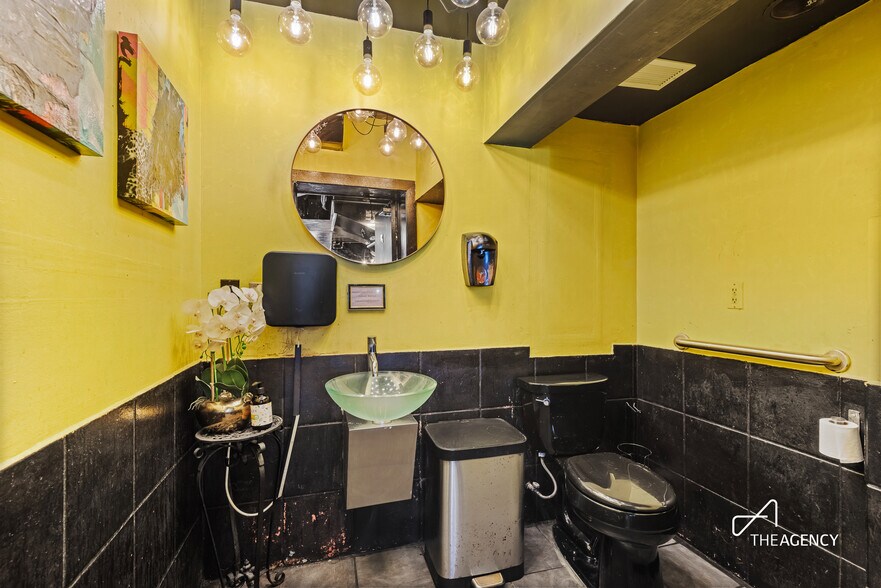 More Photos Of 229 S 4th St, Brooklyn Apartments For Lease