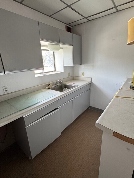 More Photos Of 6825 N Shepherd Dr, Houston Auto Repair For Lease