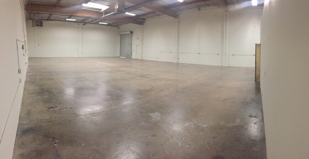 More Photos Of 1137-1187 Gator Way, Sparks Warehouse For Lease
