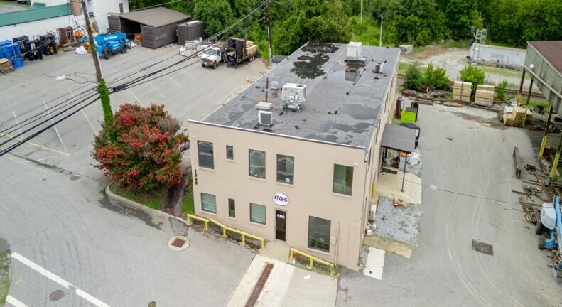 Primary Photo Of 2940 Fulks St, Lynchburg Showroom For Sale