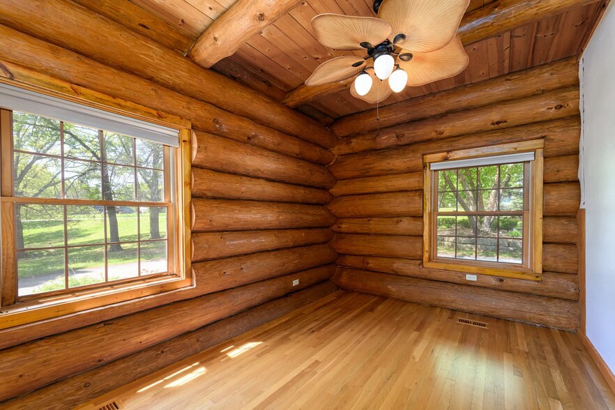 More Photos Of 4418 Richmond Rd, Ringwood Office For Sale