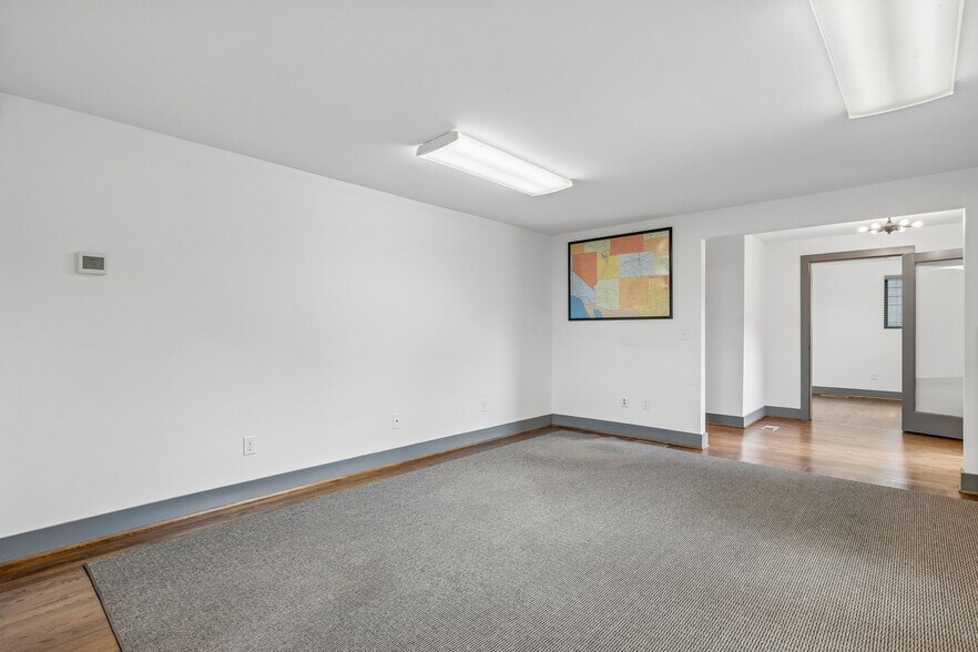 More Photos Of 2831 Azalea Pl, Nashville Office Residential For Lease