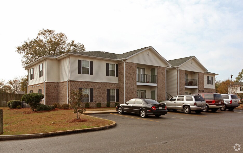 More Photos Of 2403 Eden St, Pascagoula Apartments For Sale