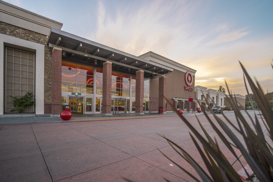 More Photos Of 19661 Hesperian Blvd, Hayward Unknown For Lease