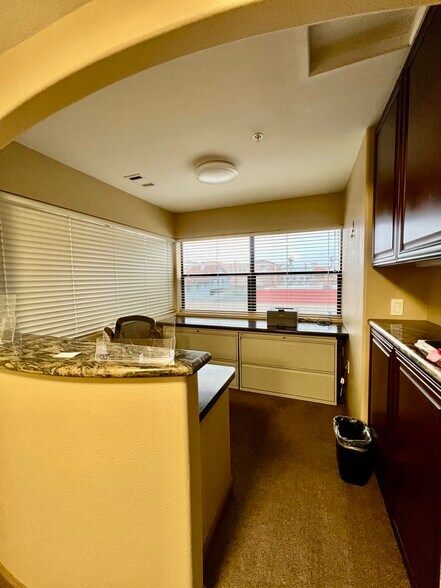 More Photos Of 575 Price St, Pismo Beach Medical For Sale