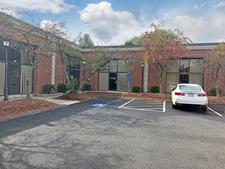 More Photos Of 4 Bud Way, Nashua Flex For Lease