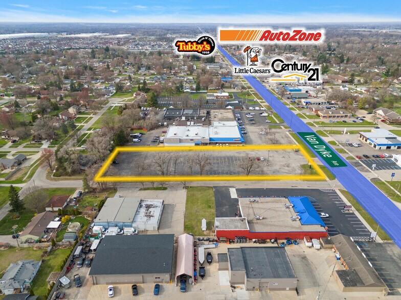 More Photos Of 48081 Van Dyke Ave, Shelby Township Restaurant For Lease