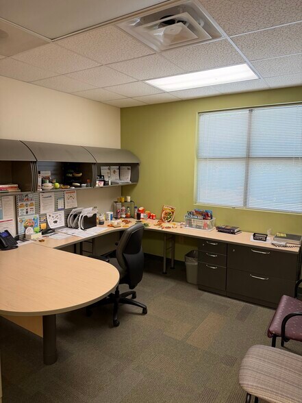 More Photos Of 1400 Westgate Center Dr, Winston-Salem Medical For Lease