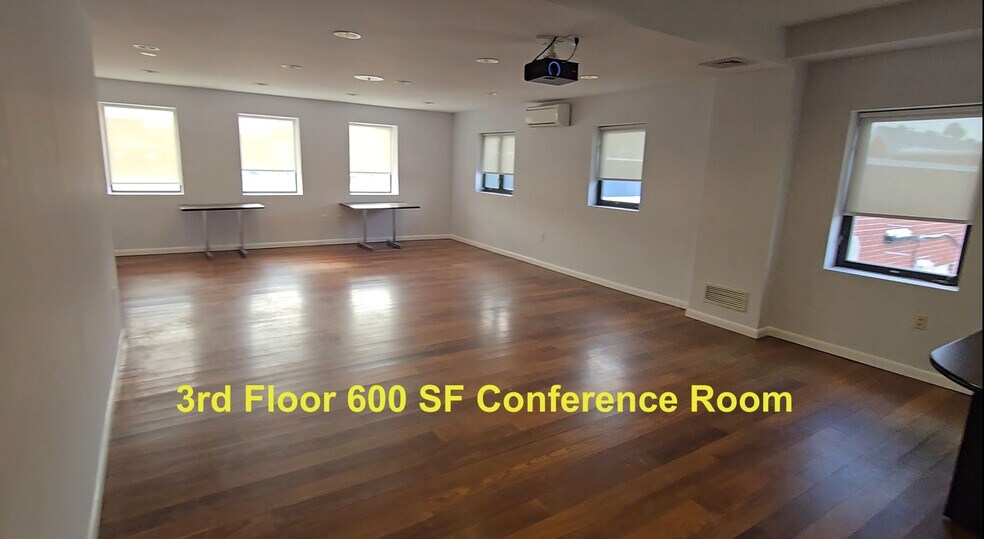 More Photos Of 7115 Northern Blvd, Jackson Heights Office For Sale