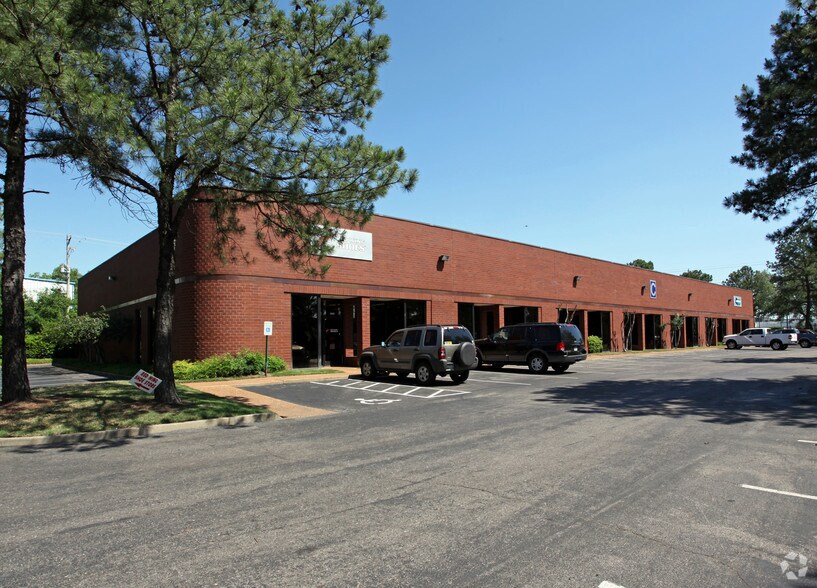 More Photos Of 2829 Business Park Dr, Memphis Unknown For Lease
