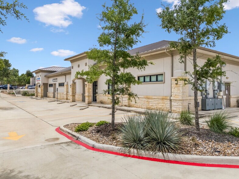 More Photos Of 2003 Rogers Rd, San Antonio Medical For Lease