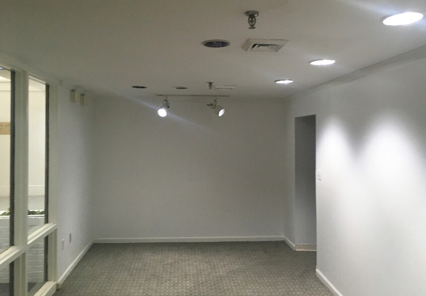 More Photos Of 18 W First St, Dayton Loft Creative Space For Sale