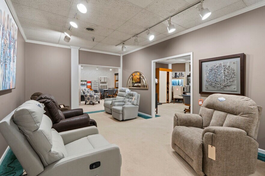 More Photos Of 334 County Road 81, Osseo Storefront Retail Office For Sale