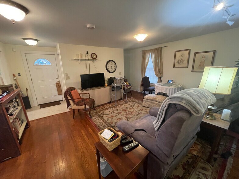 More Photos Of 3025 Main St, Valatie Storefront Retail Residential For Sale