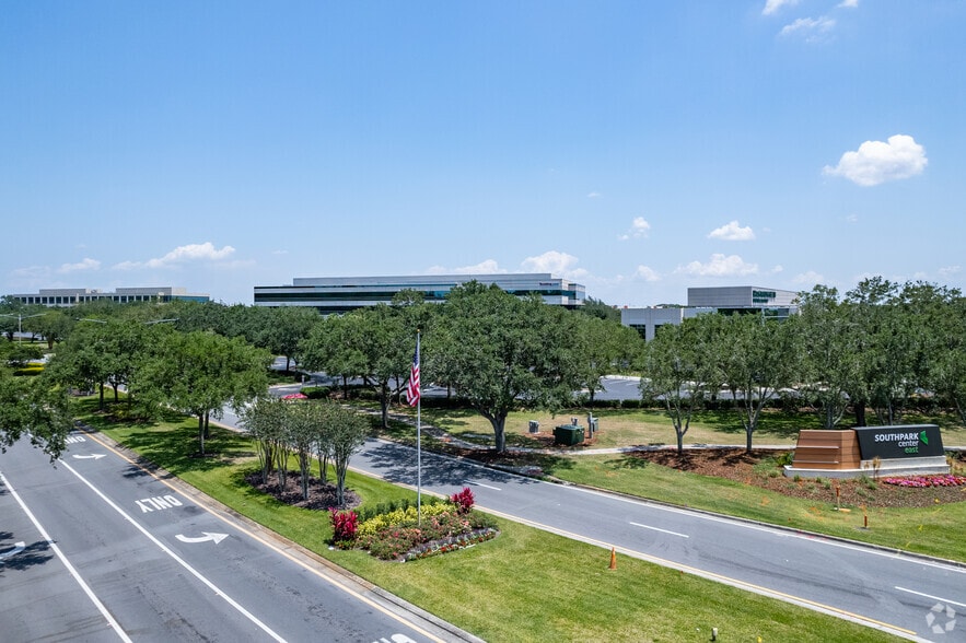 More Photos Of 8529 South Park Cir, Orlando Unknown For Lease