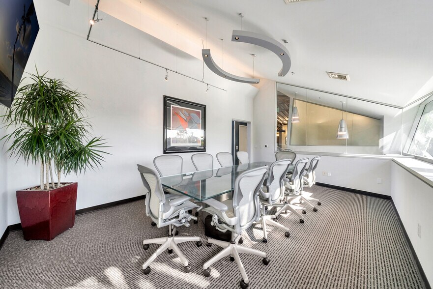 More Photos Of 24691 Del Prado Ave, Dana Point Freestanding For Sale