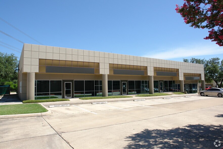 More Photos Of 12500 Network Blvd, San Antonio Flex For Lease