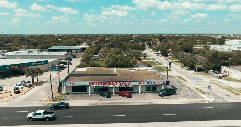 More Photos Of 2925 S Padre Island Dr, Corpus Christi Freestanding For Lease