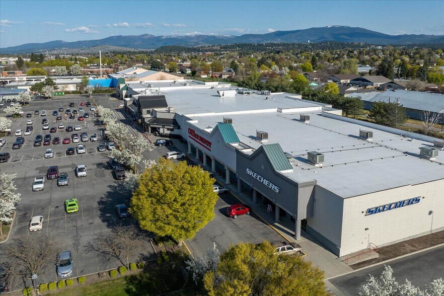 More Photos Of 14008-14024 E Sprague Ave, Spokane Vly, Spokane Valley Freestanding For Sale