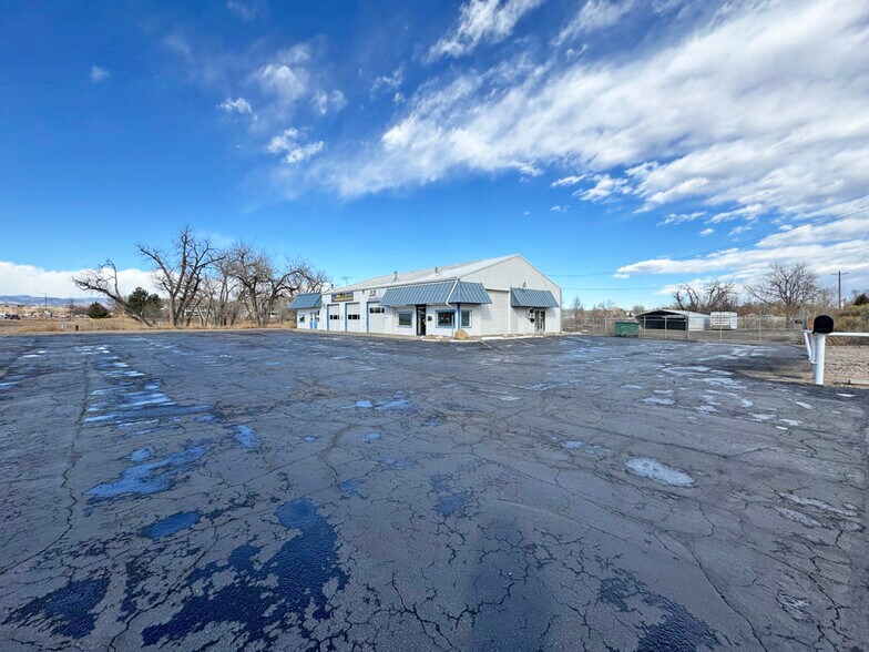 More Photos Of 1325 S Saint Louis Ave, Loveland Auto Repair For Sale