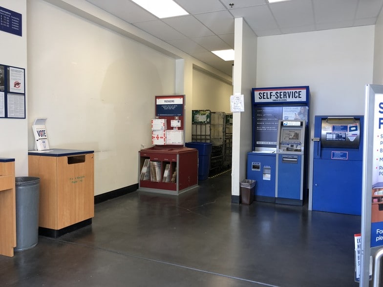 More Photos Of 329 Primrose Rd, Burlingame General Retail For Sale