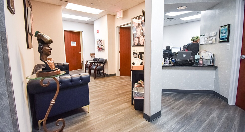 More Photos Of 1860 Town Center Dr, Reston Medical For Lease