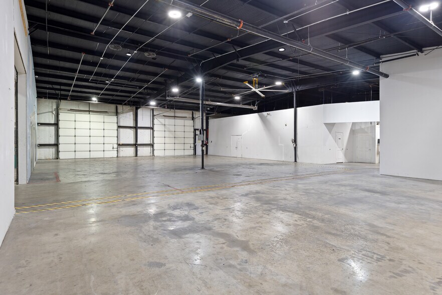 More Photos Of 1201 S Commercial Blvd, Arlington Warehouse For Sale