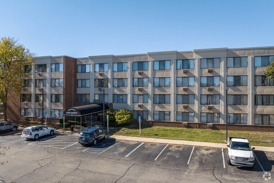 More Photos Of 1270 Electric Ave, Lincoln Park Apartments For Sale