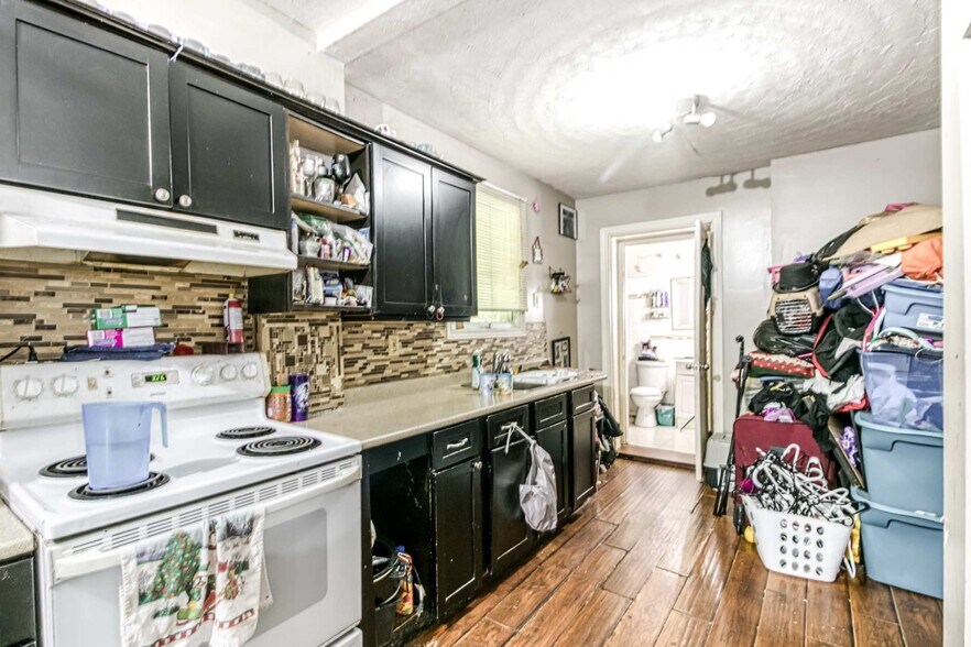 More Photos Of 354 Eva Av, Sudbury Apartments For Sale