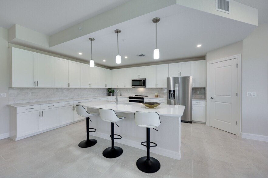 More Photos Of 273 Indies Dr E, Naples Apartments For Sale