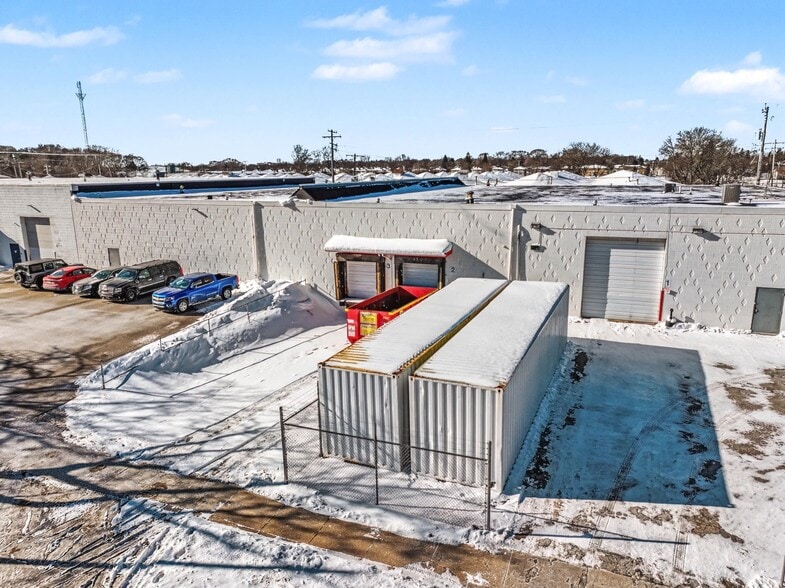 More Photos Of 5515 W Florist Ave, Milwaukee Warehouse For Sale