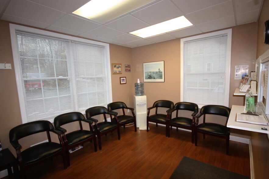 More Photos Of 91 Gleneida Ave, Carmel Office For Sale