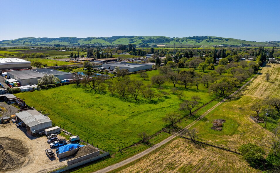 More Photos Of 22666 Broadway, Sonoma Land For Sale